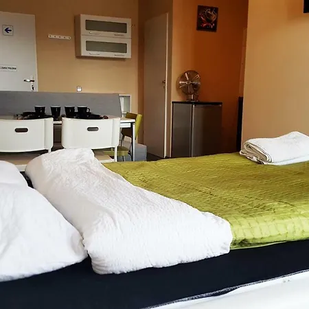 Walk Distance To Mokotow Business Park