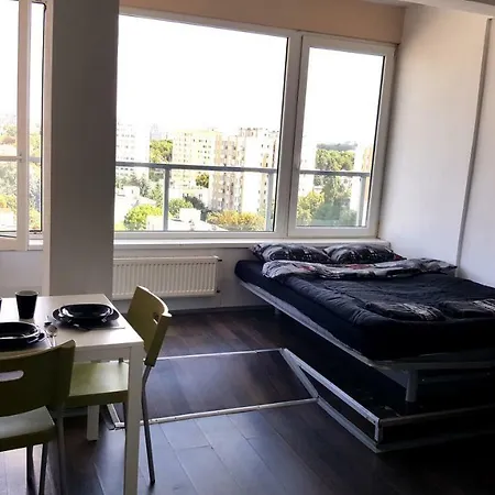 Apartment Walk Distance To Mokotow Business Park