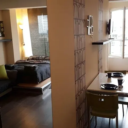 Walk Distance To Mokotow Business Park
