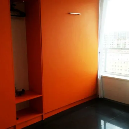 Apartment Walk Distance To Mokotow Business Park