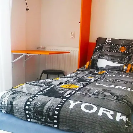 Apartment Walk Distance To Mokotow Business Park Warsaw