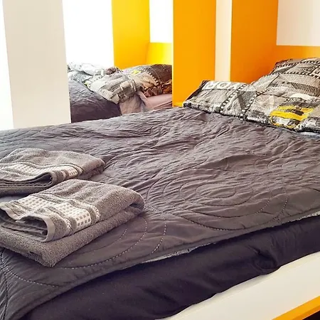 Apartment Walk Distance To Mokotow Business Park Warsaw