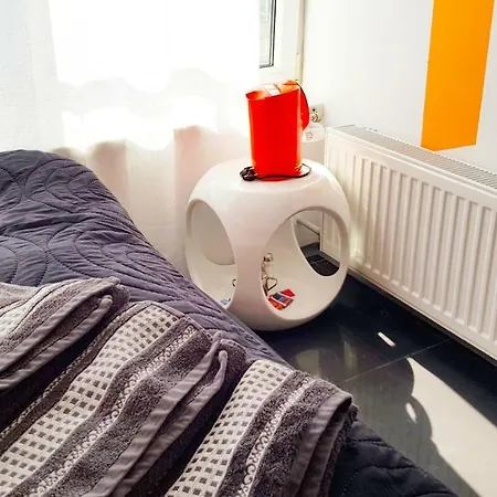 Walk Distance To Mokotow Business Park *