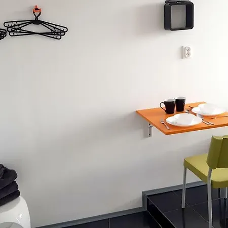 Walk Distance To Mokotow Business Park *